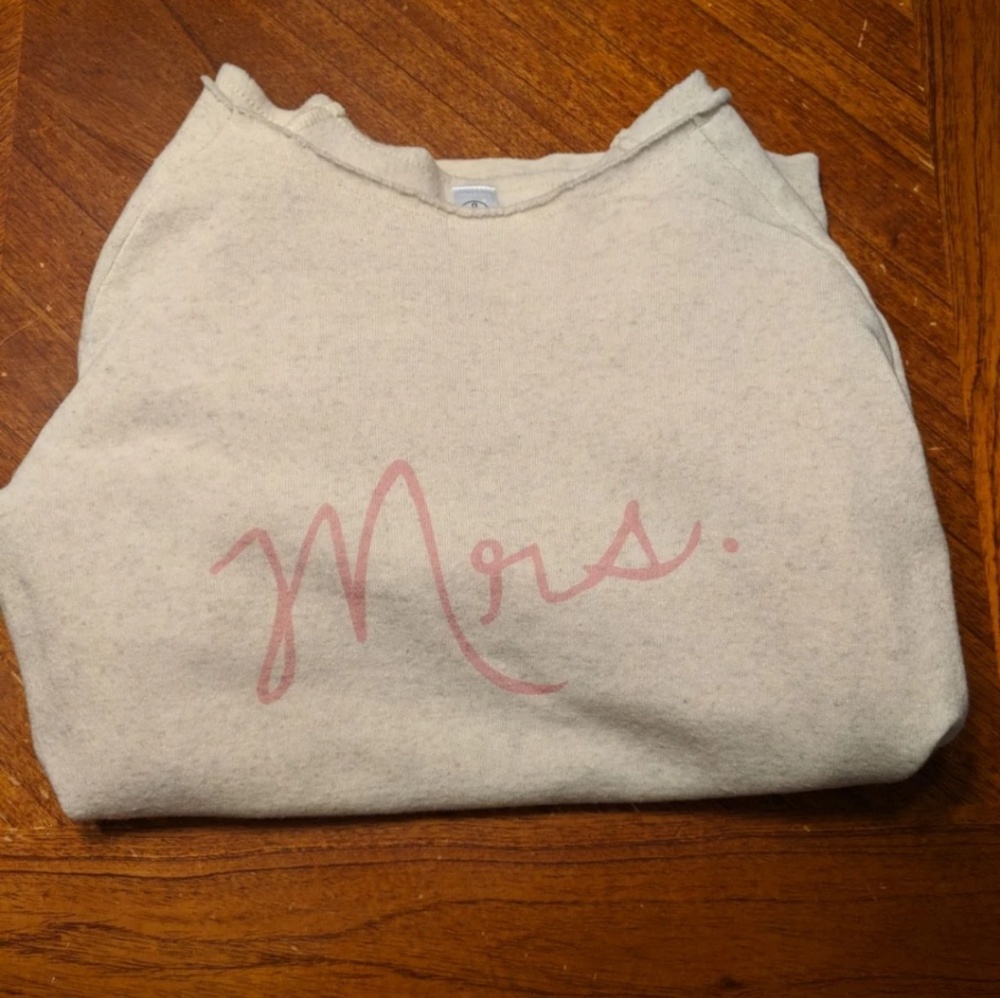 Bridal "Mrs" sweatshirt